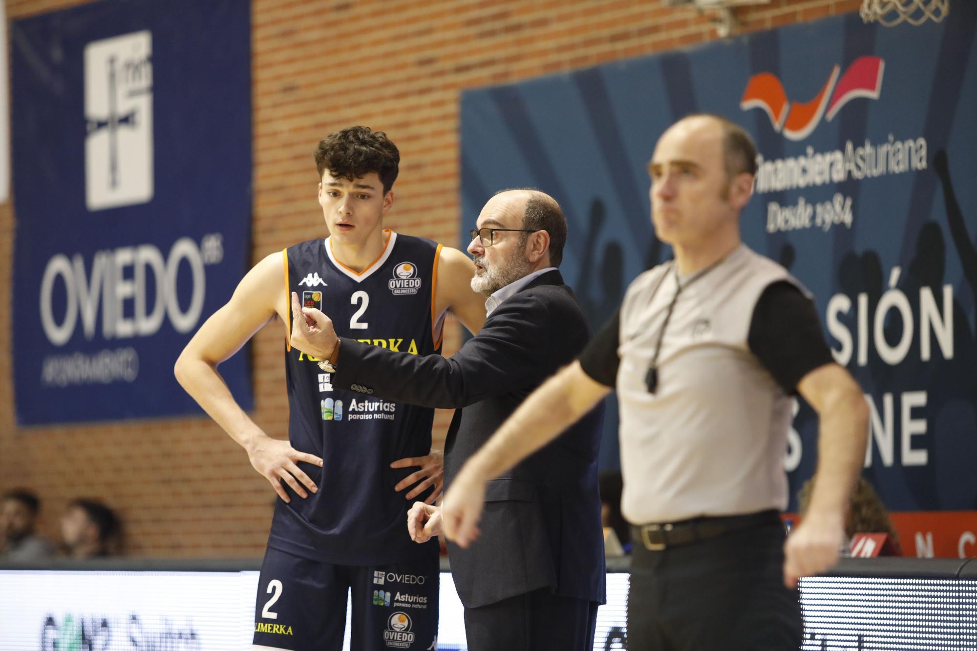 El Alimerka Oviedo puede con sus temores y con el Albacete (63-57)