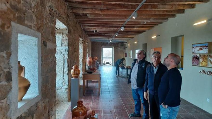 Visita del PSOE al Centro Interpretación Barro Pereruela.