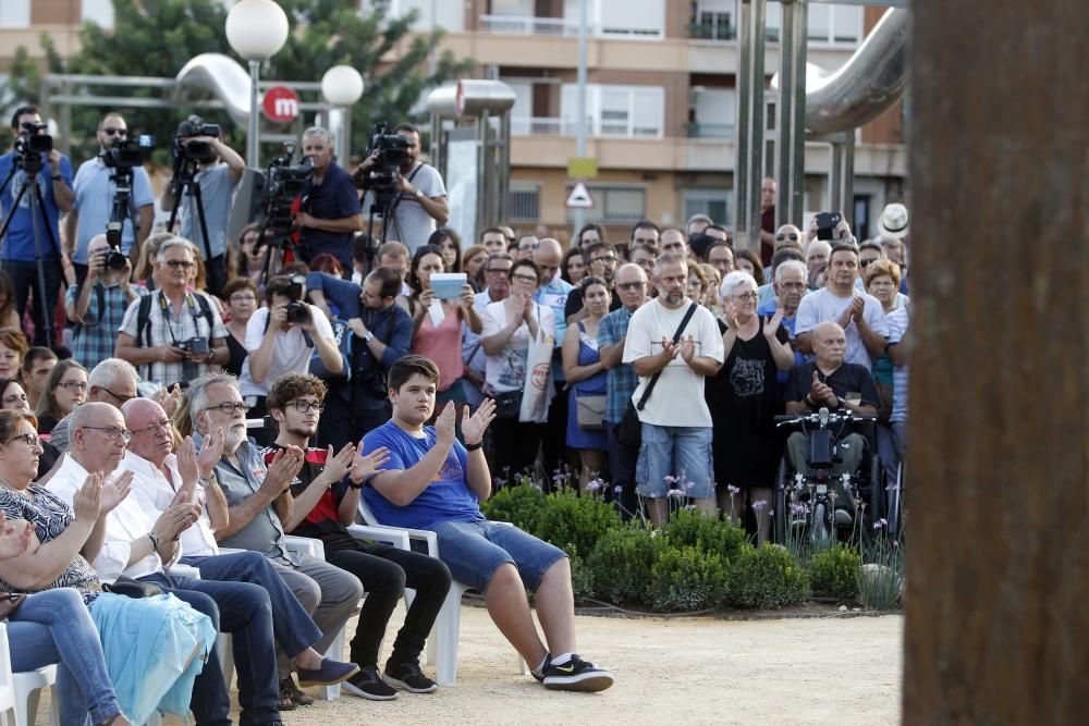 Inauguración del monumento homenaje a las víctimas del metro en el décimo aniversario del accidente