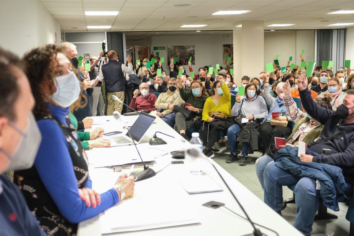 Las Hogueras avalan por amplia mayoría que la elección de la Bellea del Foc se adelante a noviembre Las Hogueras avalan por amplia mayoría que la elección de la Bellea del Foc se adelante a noviembre