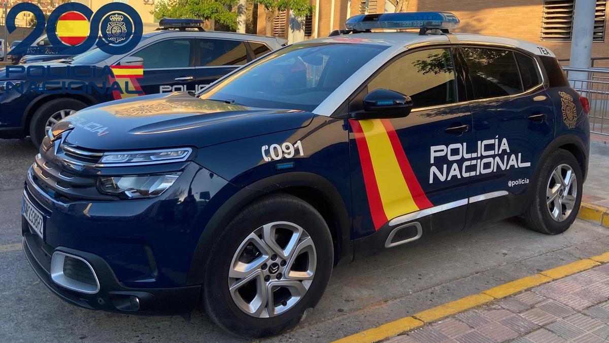 Coches de la Policía Nacional en una imagen de archivo.