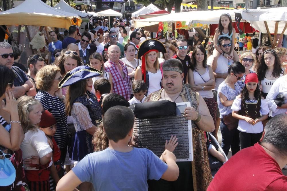 Marín se deja invadir por los corsarios