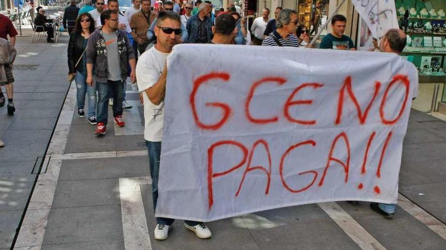 Trabajadores de GCE en una de sus múltiples manifestaciones para denunciar el impago de salarios.