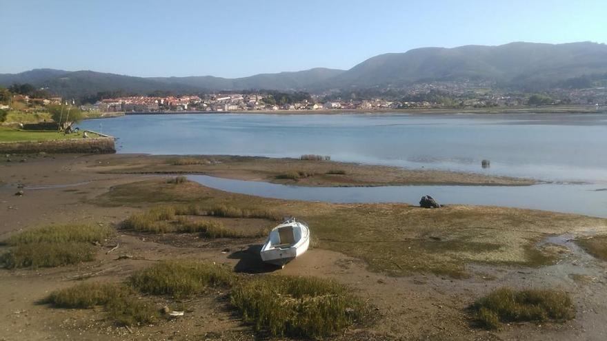 Cielos despejados en la Ensenada da Foz, en Ramallosa. // P.P.