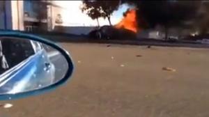 Un conductor va gravar el Porsche incendiat de l’actor de ’Fast and furious’.