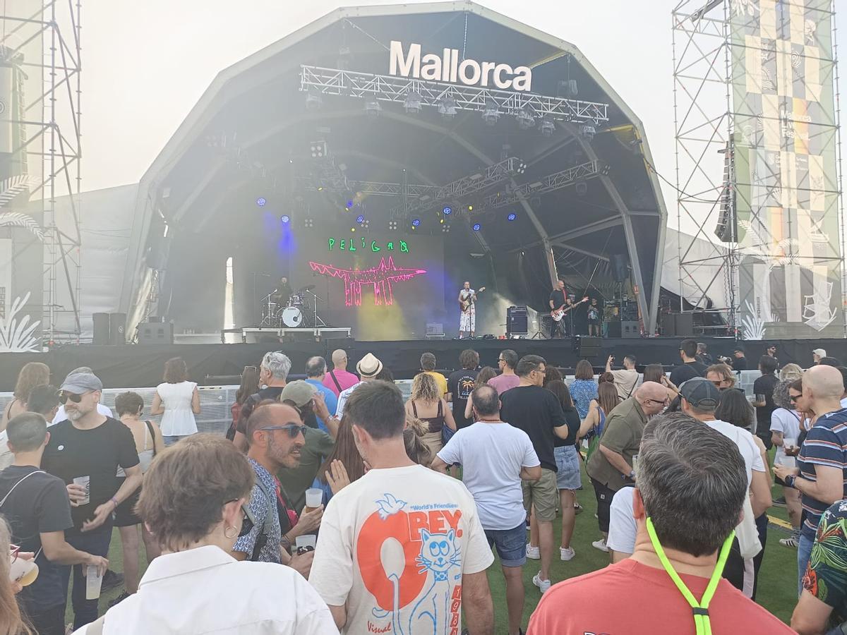 Peligro! durante su actuación en el Mallorca Live Festival 2025.