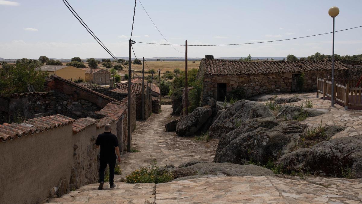Despoblación (Pueblica de Campeán, Las Enillas y La Tuda).