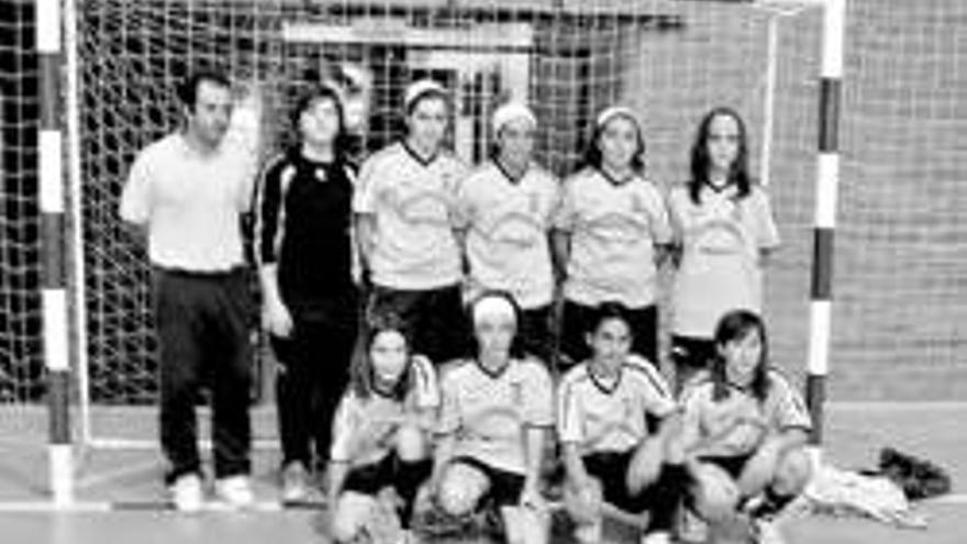 La AD Trujillo, subcampeón infantil femenino de fútbol sala regional