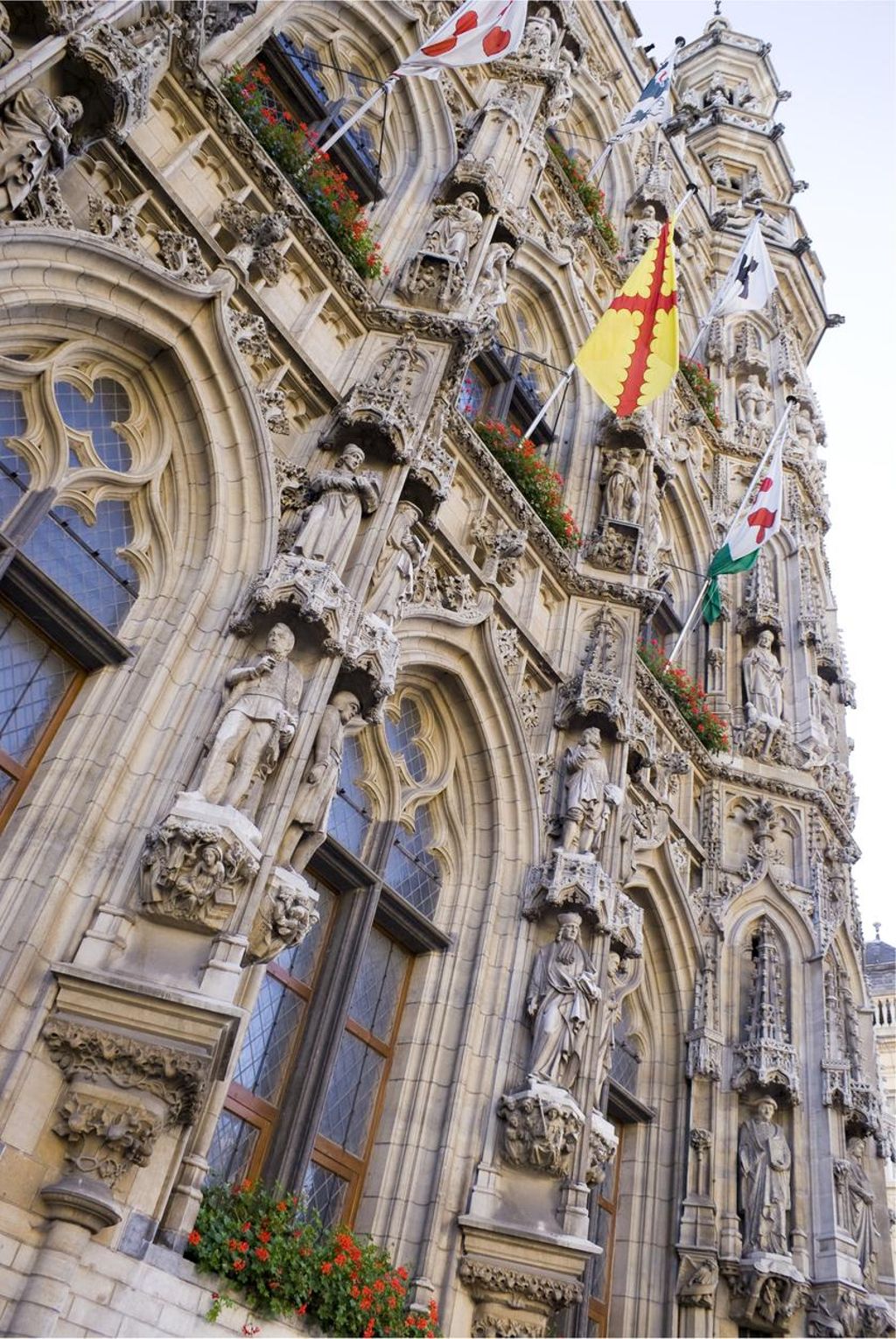 Detalle de la fachada del ayuntamiento de Lovaina