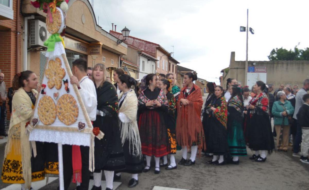 Santa Cristina rinde honor al Cristo