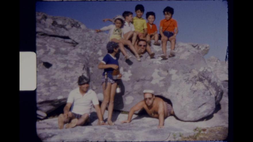 Divertida imagen capturada de una de las películas en super-8 de las Cíes.