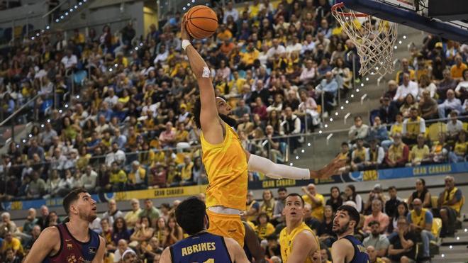 El Leyma Coruña refuerza su juego interior con el fichaje de George Conditt IV