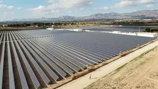 Urbanismo cita a las pedanías ante la preocupación por la avalancha de peticiones de plantas solares en Elche