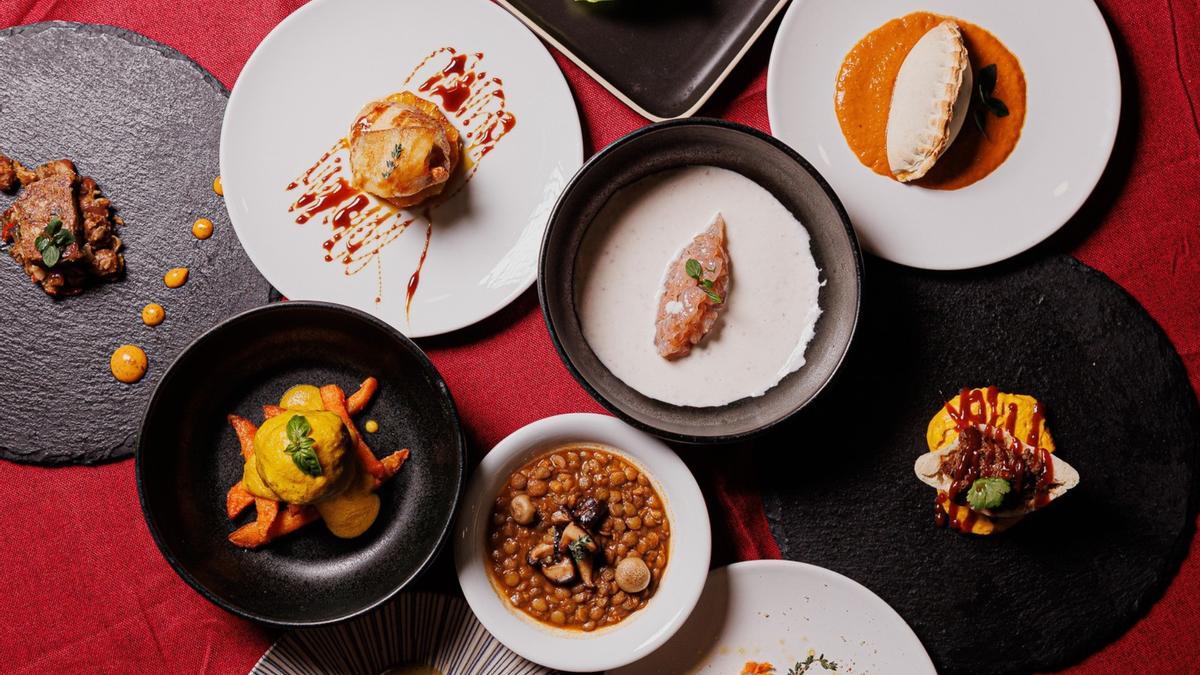 El restaurante Dar al-Yayyar ofrece en Cútar platos del recetario andalusí del siglo XIII.