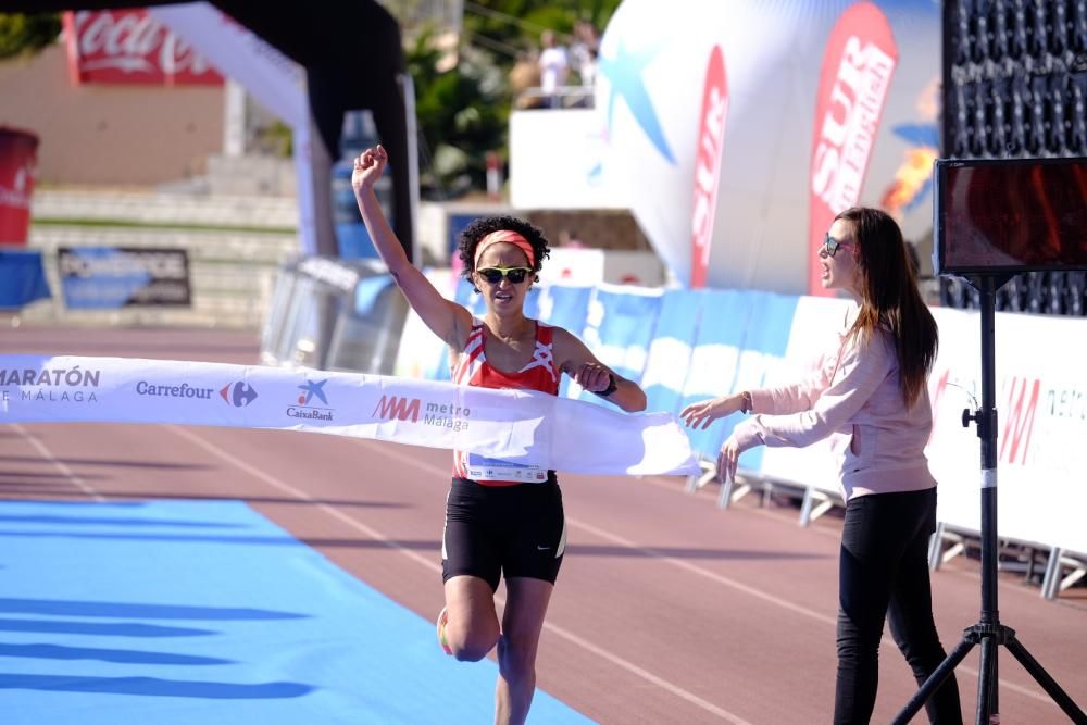 El Mouaziz, del Club Nerja de Atletismo ha vuelto a imponerse en la prueba, que ha alcanzado una participación récord con 7.500 corredores