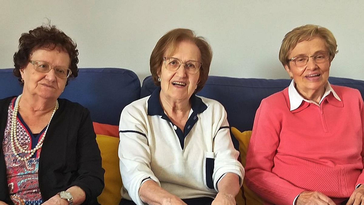 Les tres germanes figuerenques, juntes de nou després de vint-i-dos mesos