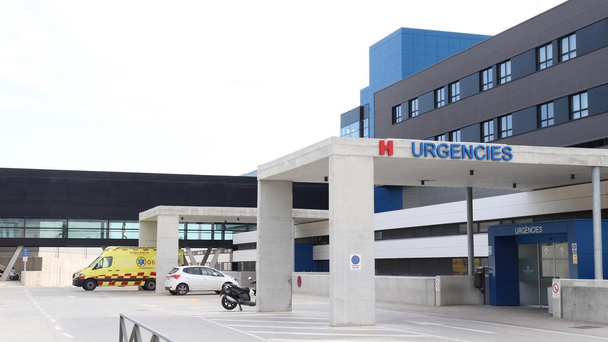 Entrada al servicio de Urgencias del Hospital Can Misses de Ibiza.