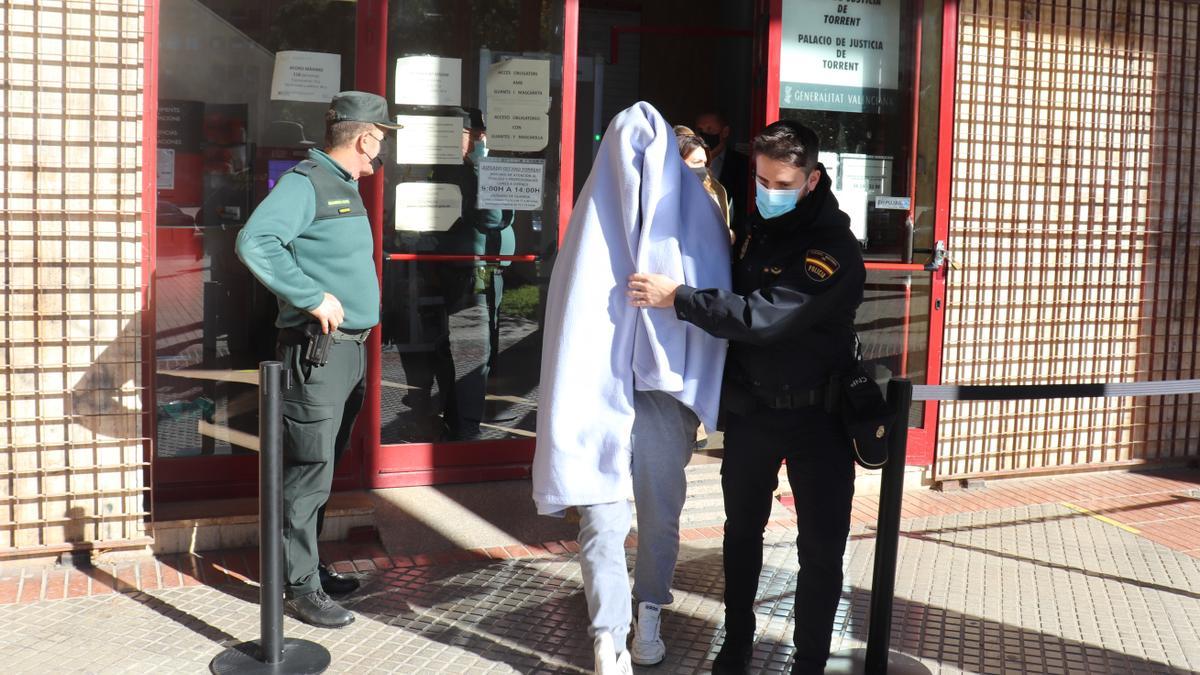 Ingresa en prisión el joven acusado de violar a una menor de catorce años en Torrent
