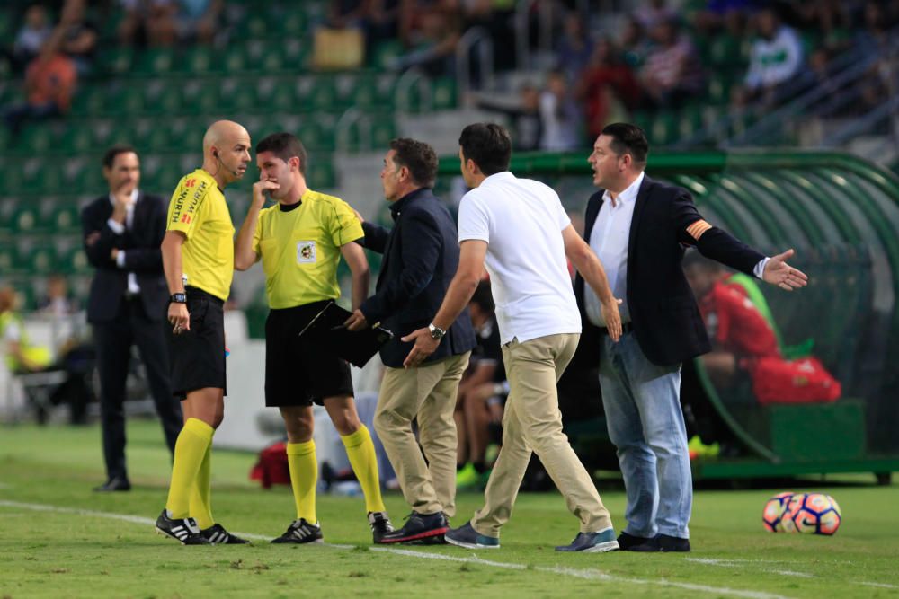 Elche y Nàstic empatan en el Martínez Valero