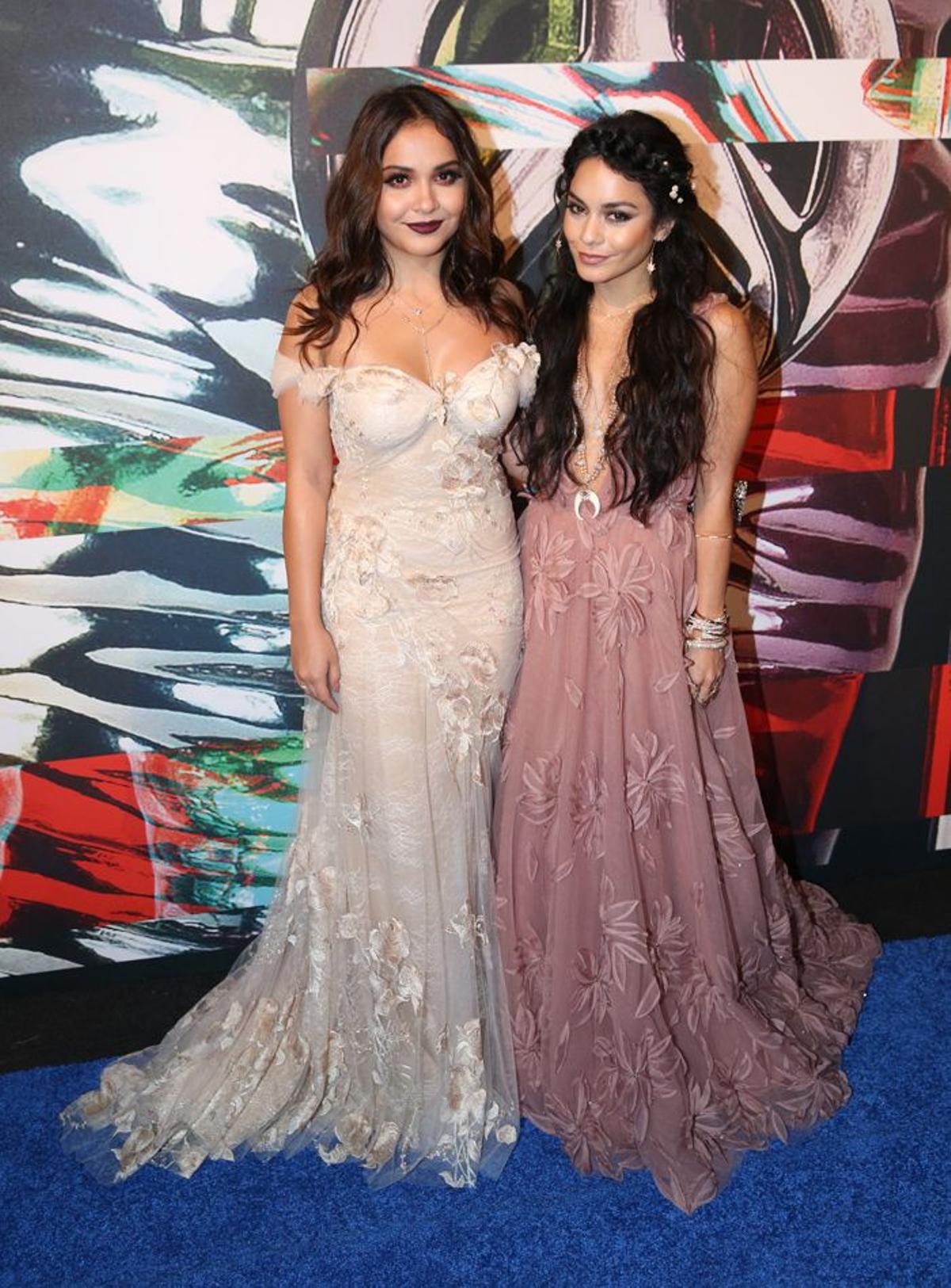 VMA 2015: el look de Vanessa y Stella Hudgens