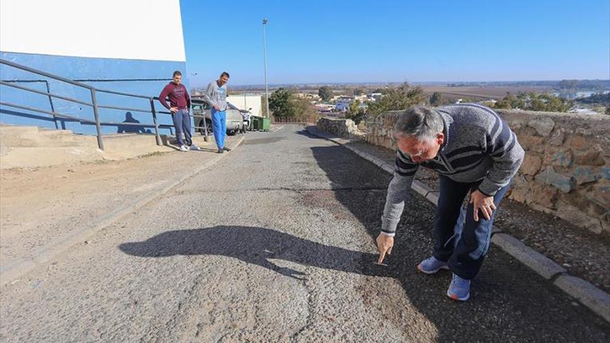 Refuerzan la vigilancia policial en la barriada de Las 800 de Badajoz