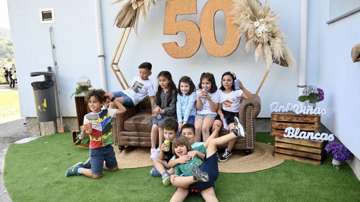 El CEIP Plurilingüe do Carballal celebra sus bodas de oro por todo lo alto