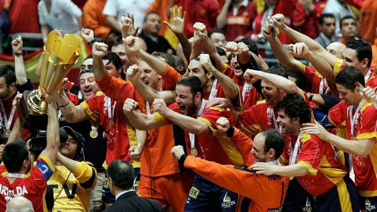Los Hispanos celebran el oro en el Mundial de 2005