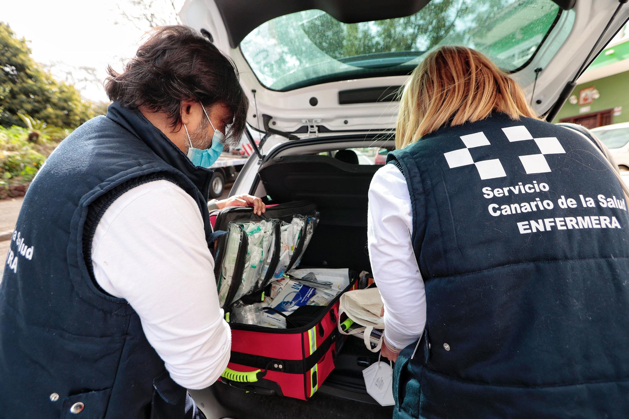 Servicio de Atención Pediátrica a Domicilio en la casa de Fran, un niño tinerfeño con una enfermedad rara neurodegenerativa.