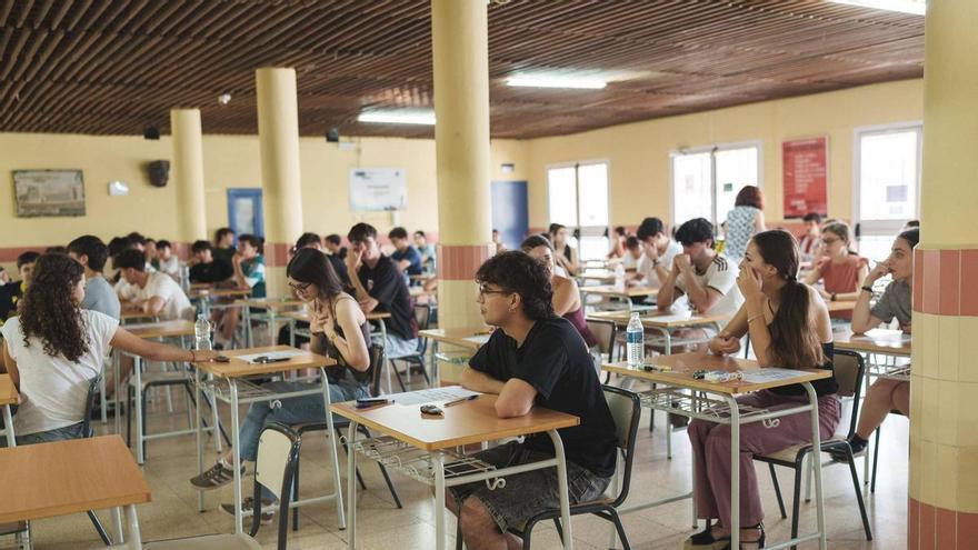 Más de 5.800 alumnos inician la PAU en Extremadura con buenas sensaciones: 