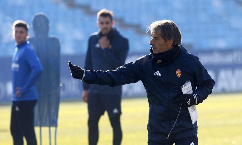 Entrenamiento a puerta abierta del Real Zaragoza en La Romareda