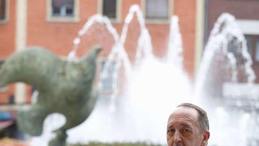 Claude Delmotte, padre de Jean François, en Oviedo.