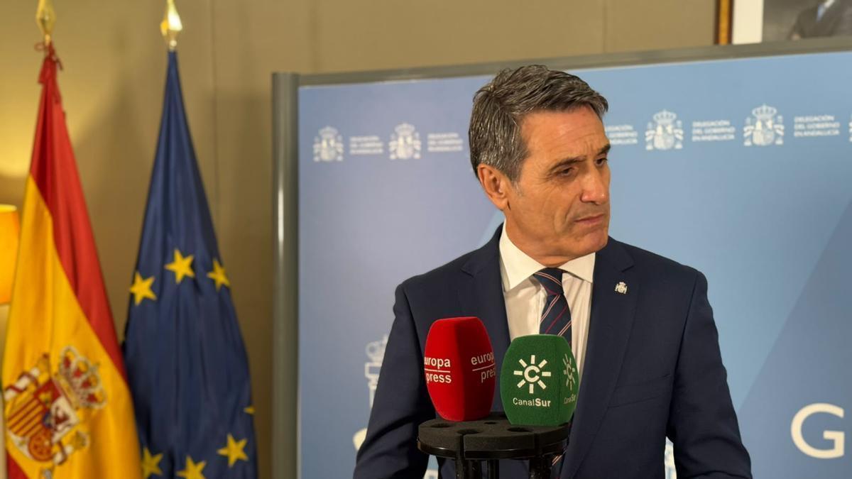 Pedro Fernández en la mañana de este miércoles en la Delegación del Gobierno en Andalucía.