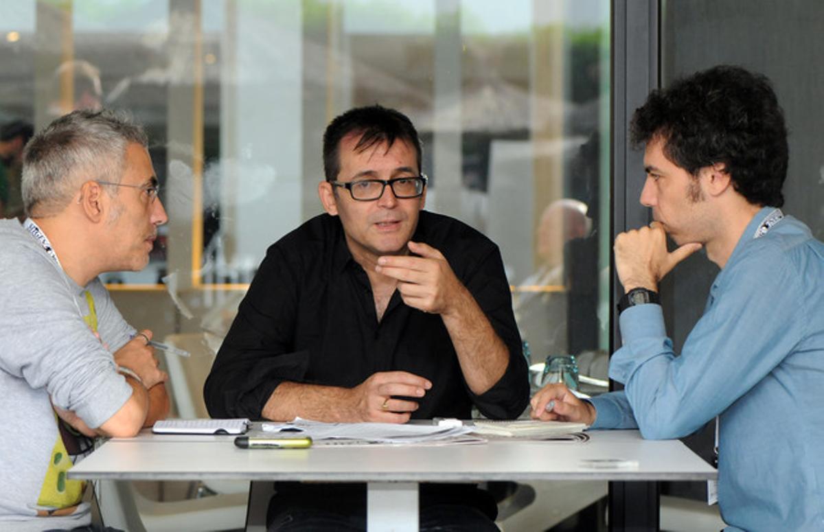 D’esquerra a dreta, Julián García, Ángel Sala i Juan Manuel Freire, dissabte durant la xerrada. D’esquerra a dreta, Julián García, Ángel Sala i Juan Manuel Freire, dissabte durant la xerrada.