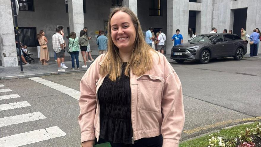 Andrea González, de 27 años, tuvo que presentarse a cuatro oposiciones de maestra para lograr una plaza fija: "La clave es tener paciencia, seguir formándote e insistir"