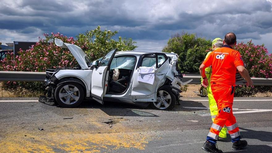 Nueve heridos en un accidente múltiple entre un camión y cuatro coches en la A-4 en Córdoba capital