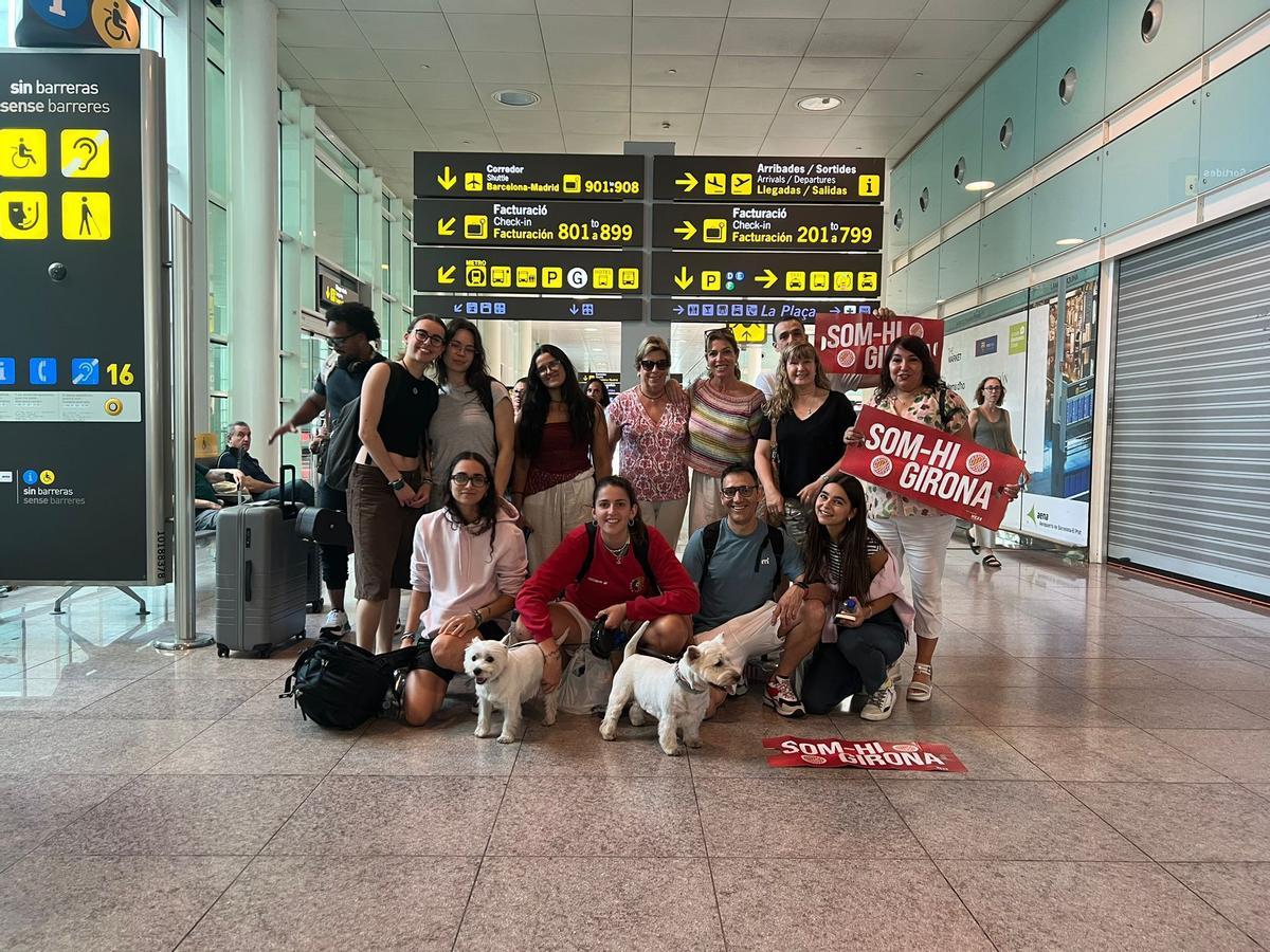 Les jugadores del Girona, aquest matí, aterrades al Prat