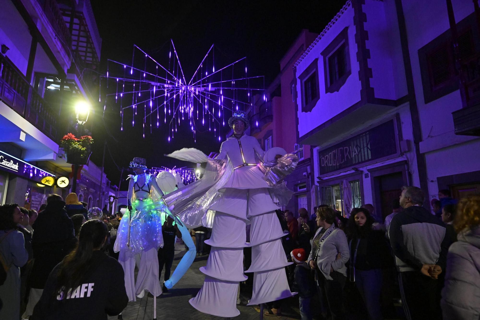 Encendido de las luces navideñas en Moya