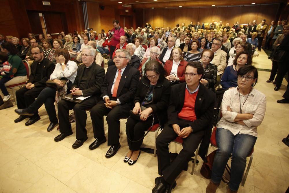 Presentación del libro "Ligunum Crucis y Avilés"