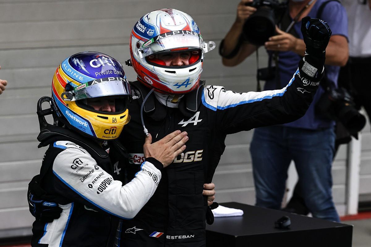 Alonso y Ocón celebran la victoria en Hungría