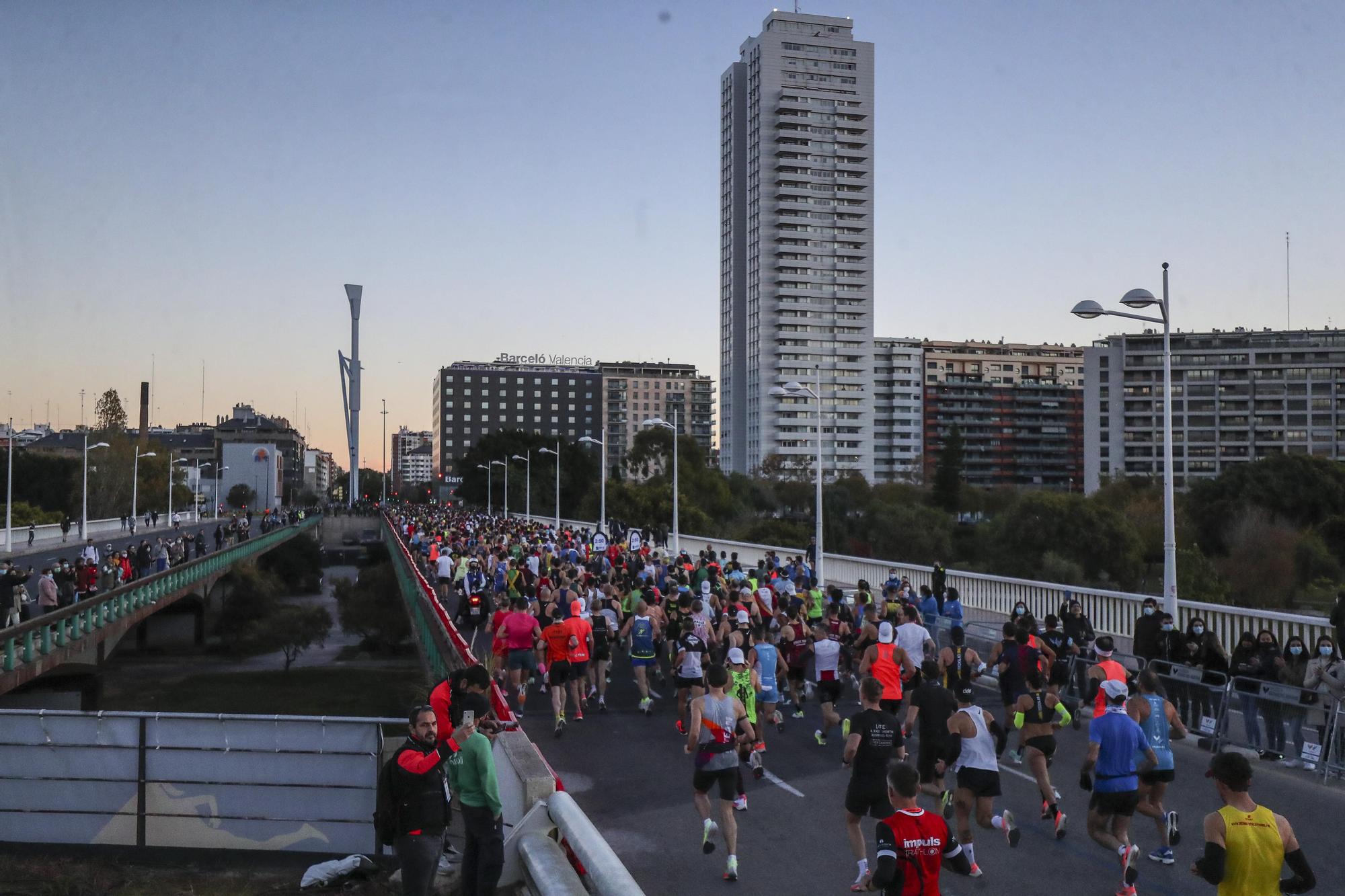 Salida del Maratón Valencia 2021