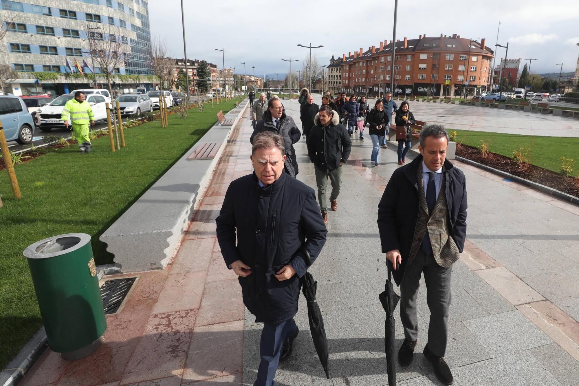 EN IMÁGENES: La nueva plaza de la Cruz Roja de Oviedo ya está abierta al público