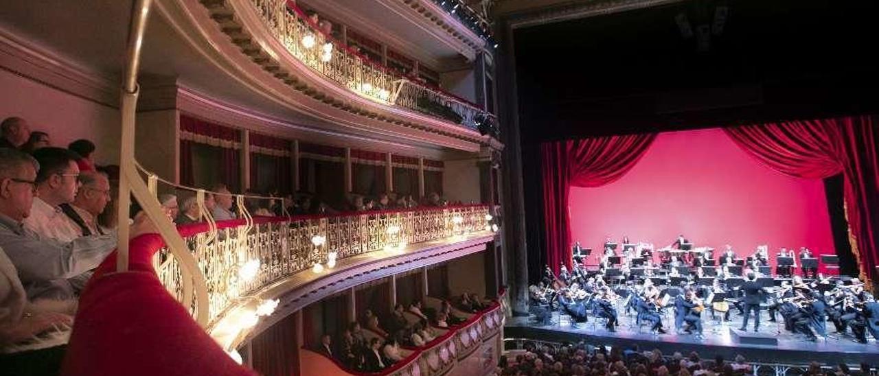 El teatro Campoamor, durante el concierto de Año Nuevo de Oviedo Filarmonía.