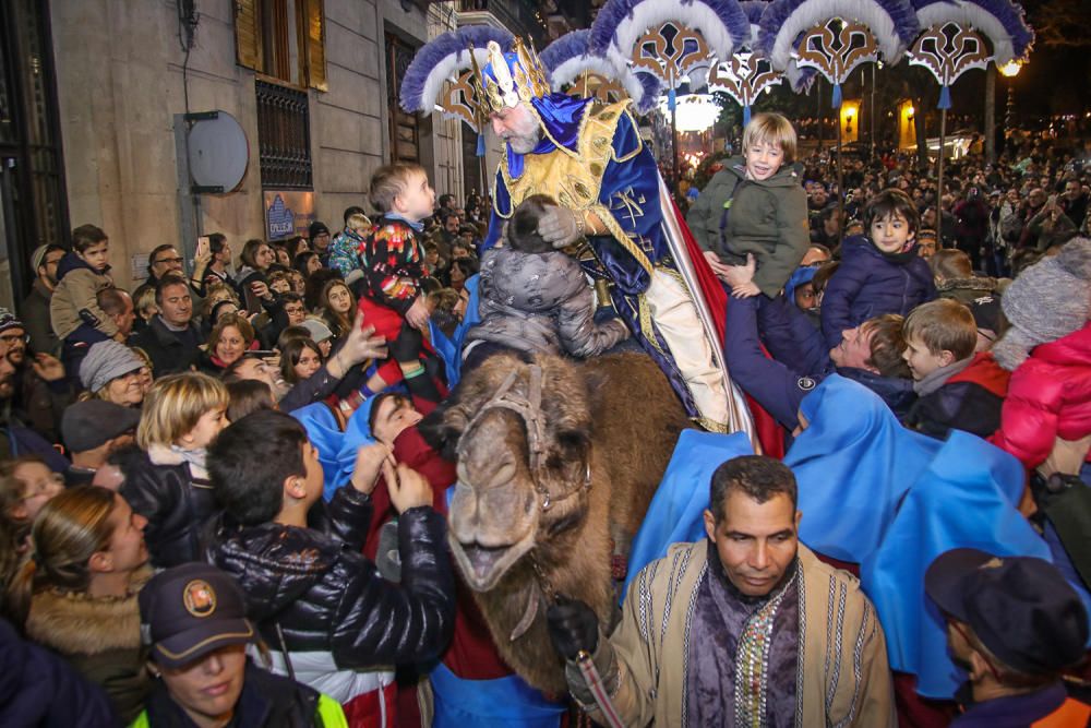 Los Reyes Magos recorren Alcoy