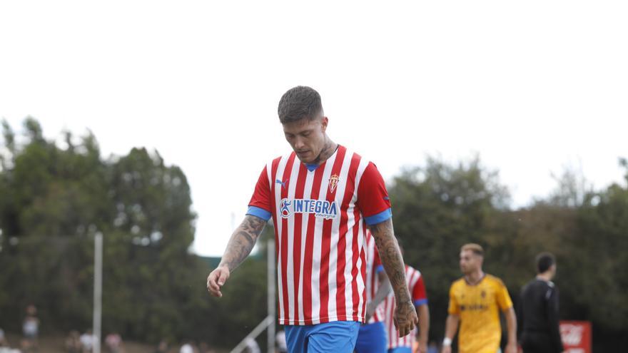 En imágenes: El Sporting empata ante la Ponferradina en su cuarto partido veraniego