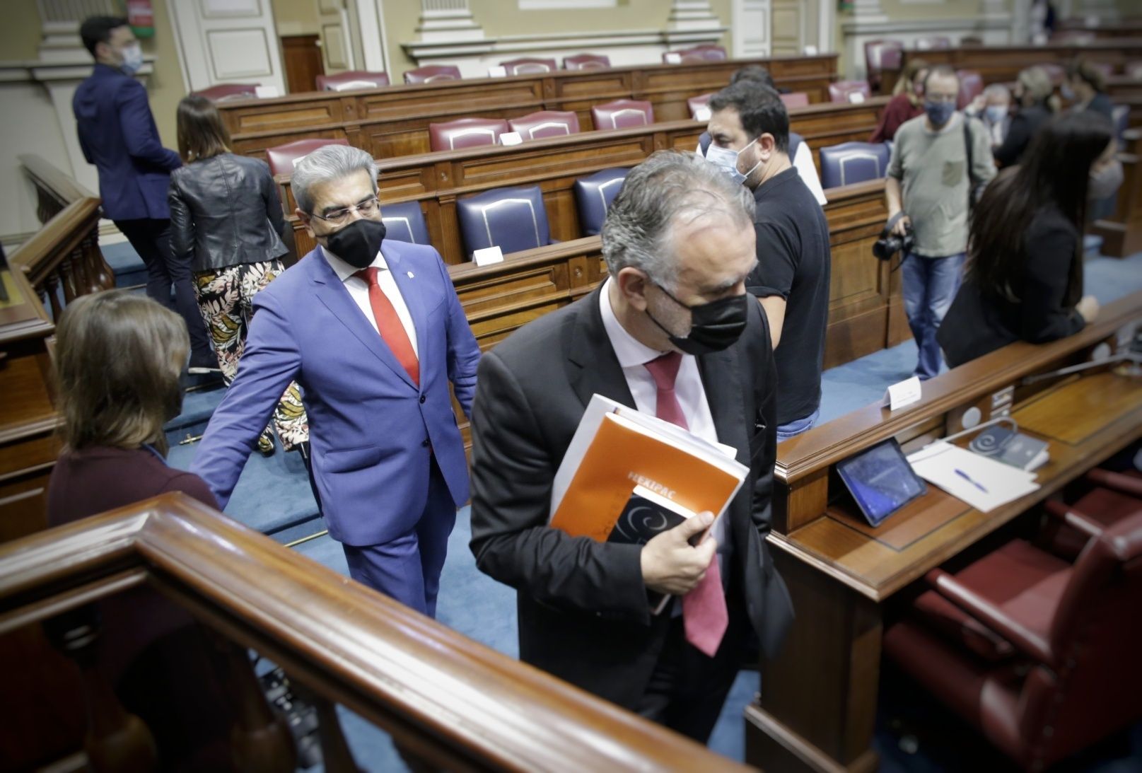 El Parlamento aprueba los presupuestos canarios