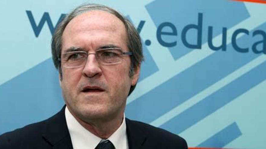 Gabilondo: &quot;Eso es la anti universidad&quot;