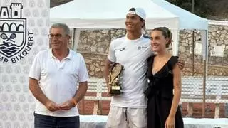 Ignacio Parisca sorprende en el torneo ITF Ciutat de Xativa-Orysol y se proclama campeón