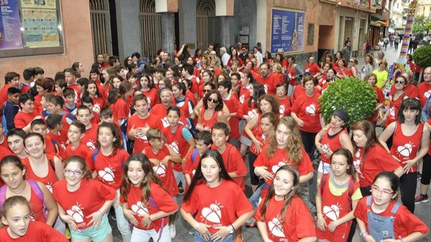 Un &#039;flashmob&#039; con 200 personas pone fin a la Semana del Donante en Córdoba