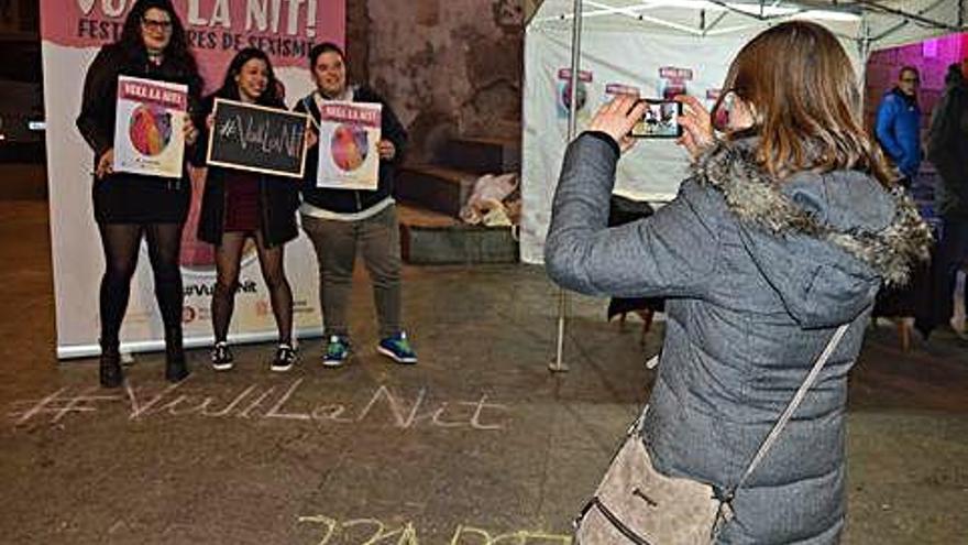 Una de les accions de la campanya Vull la nit! per combatre el sexisme als espais d&#039;oci nocturn de Berga