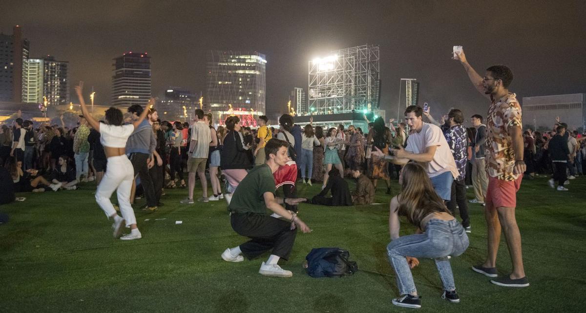 L’auge de la música en directe crea tensions en l’encaix urbà